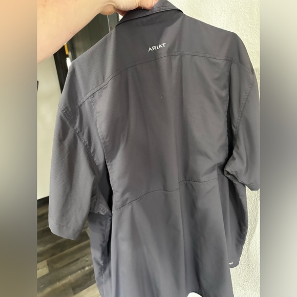 Ariat tek XXL button down shirt - Picture 2 of 4